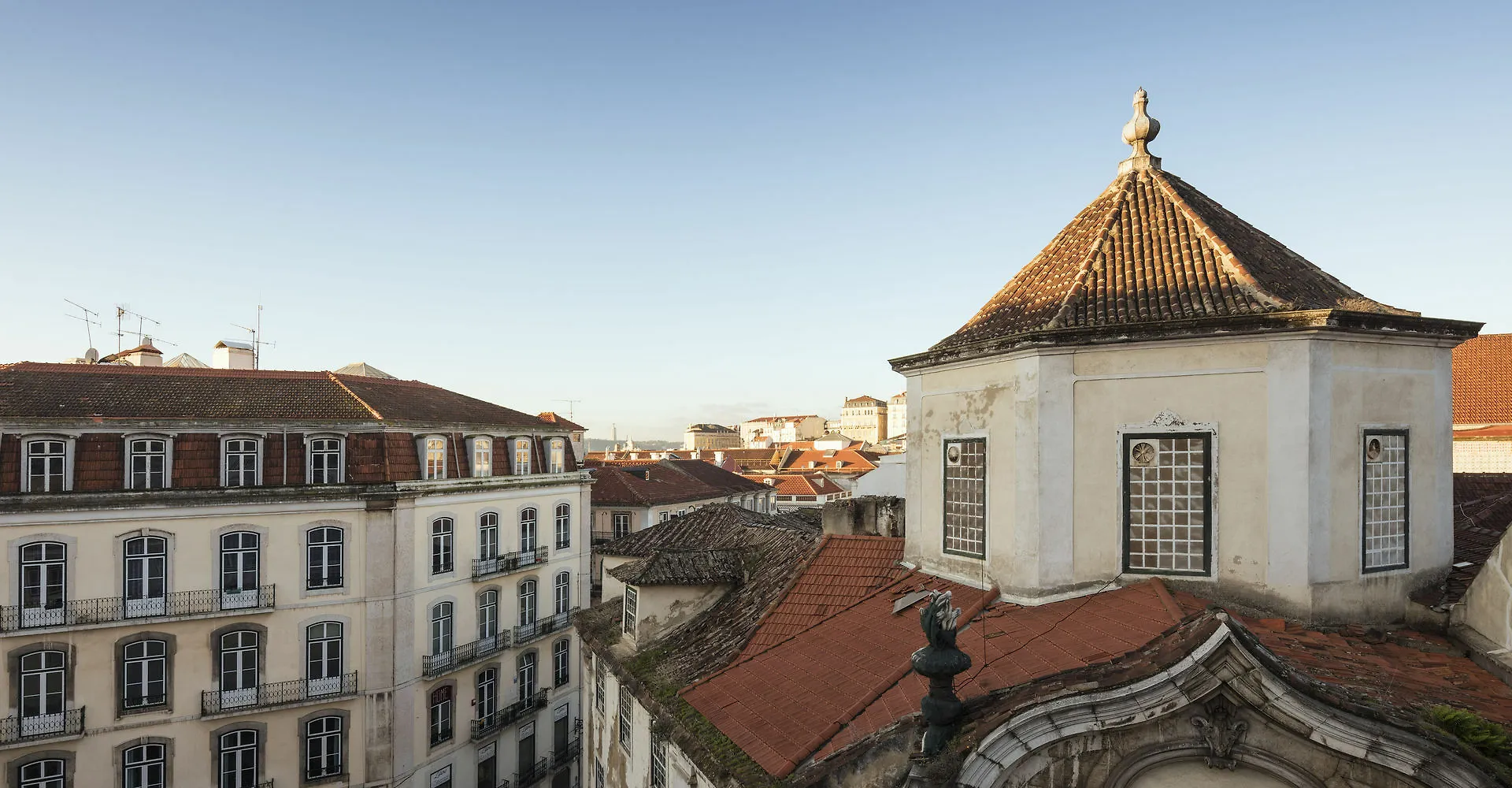 Lisbon Serviced Apartments - Baixa Castelo 0*,  Portogallo